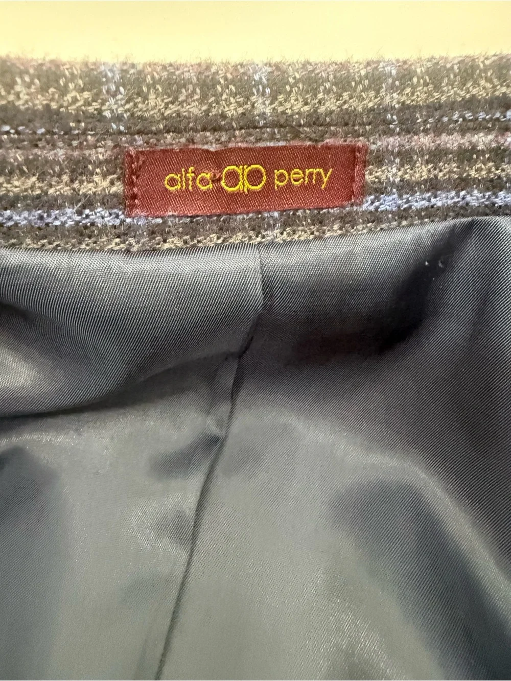 Alfa Perry Slim  Fit Boys Plaid Blazer SZ 10